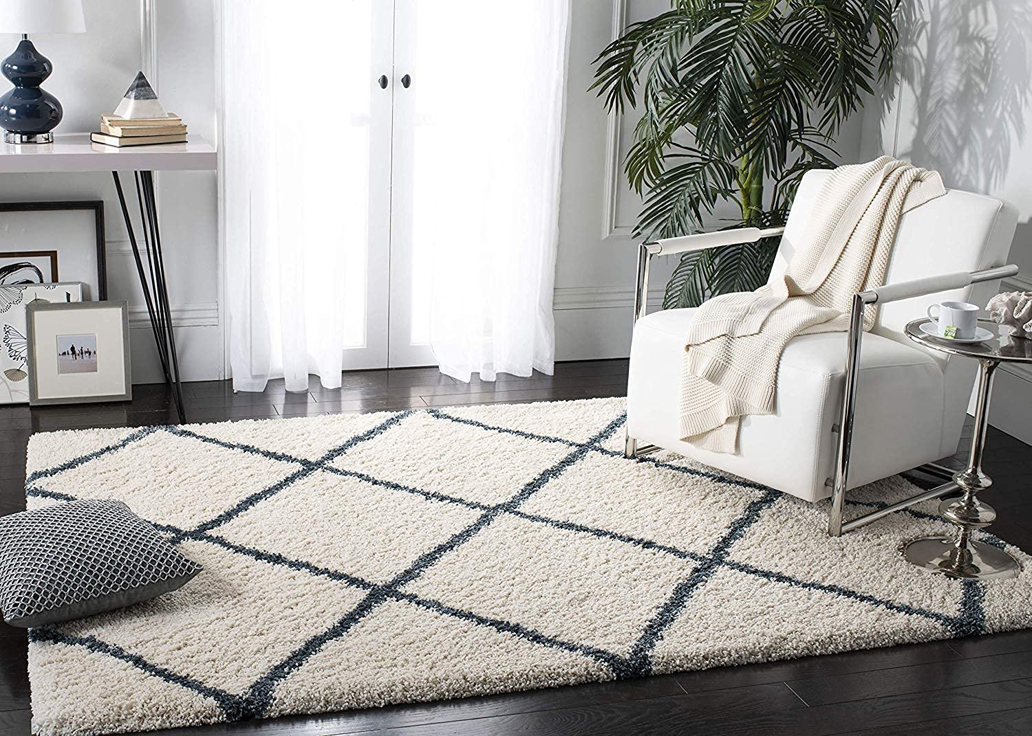 Web – Beige Shag Rug