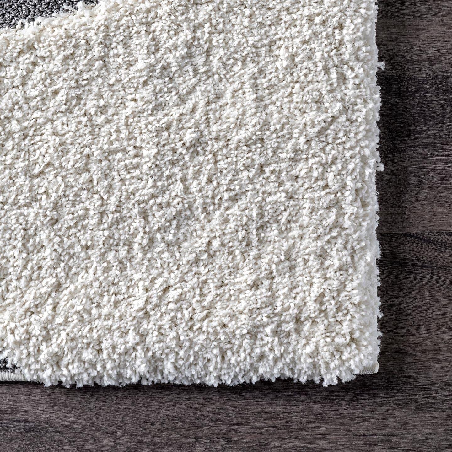 Snail – Cream & Charcoal Shag Rug