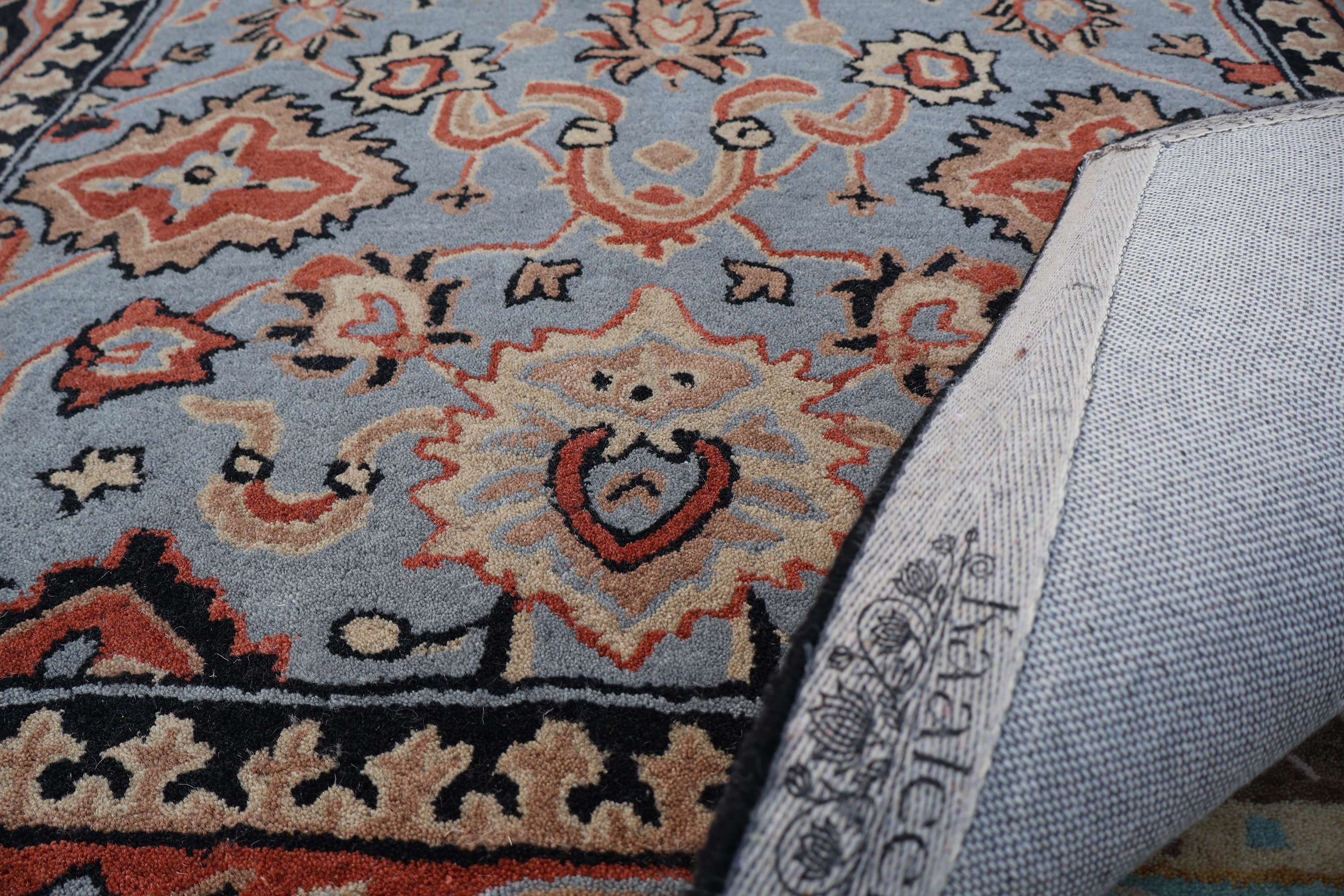 Bronte – Multicolor Hand-Tufted Wool Carpet