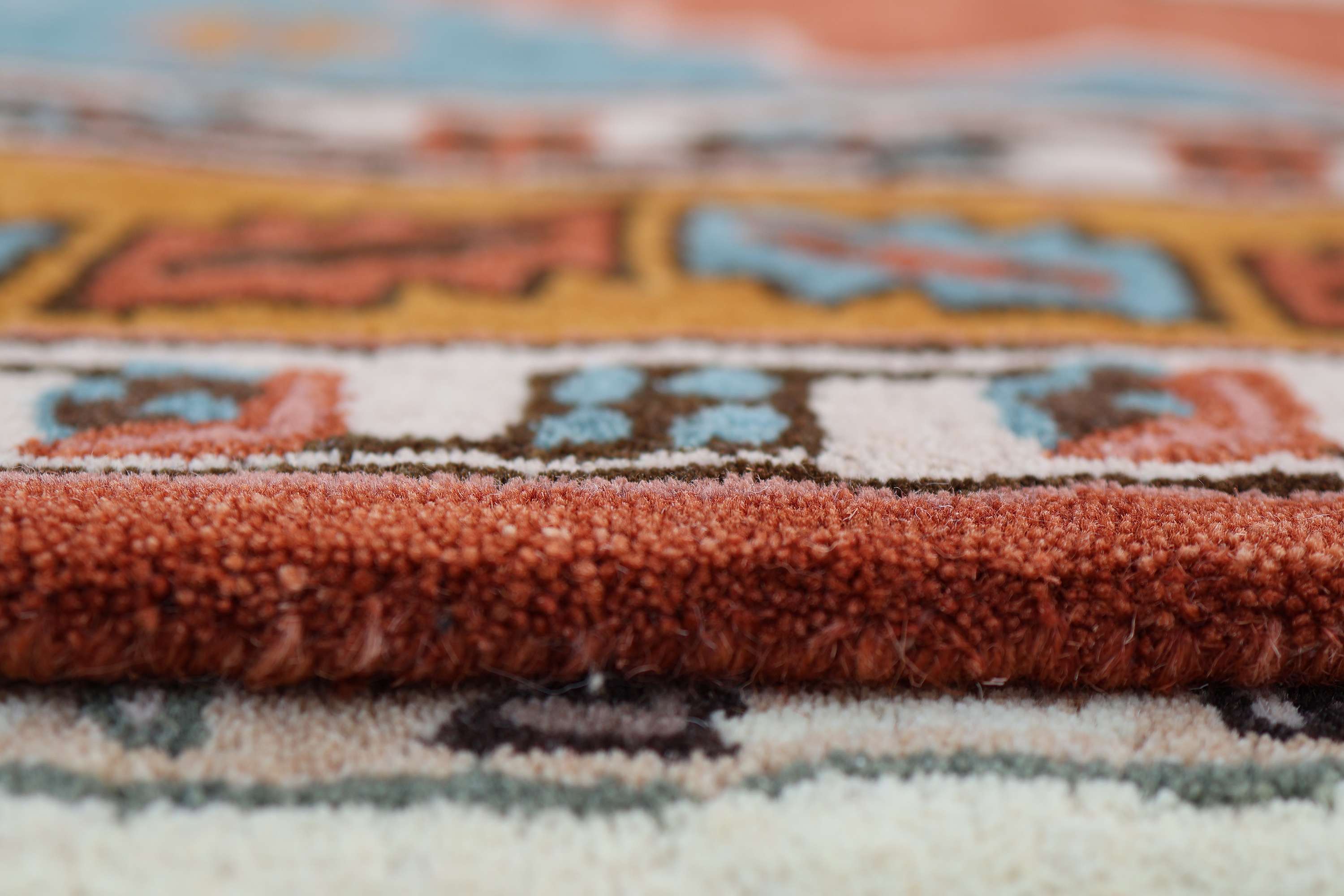 Escuella – Multicolor Hand-Tufted Wool Carpet