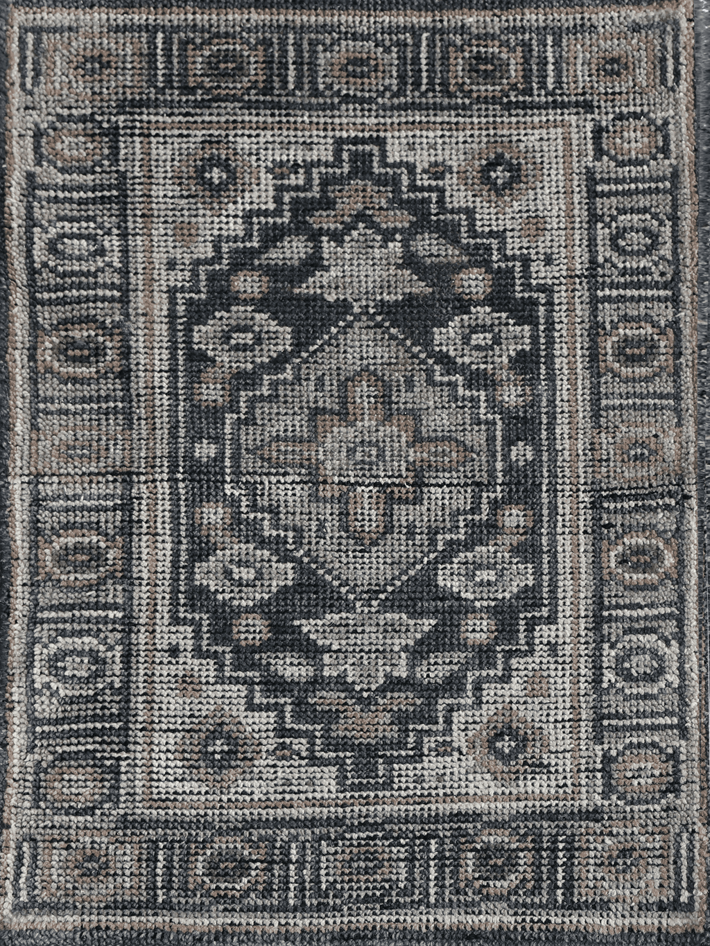 Mehr – Black Hand-Knotted Wool Carpet