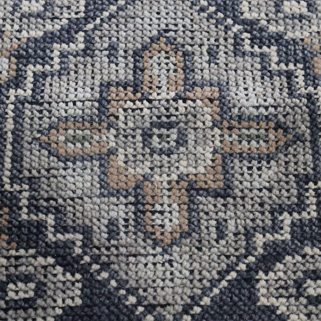Mehr – Black Hand-Knotted Wool Carpet