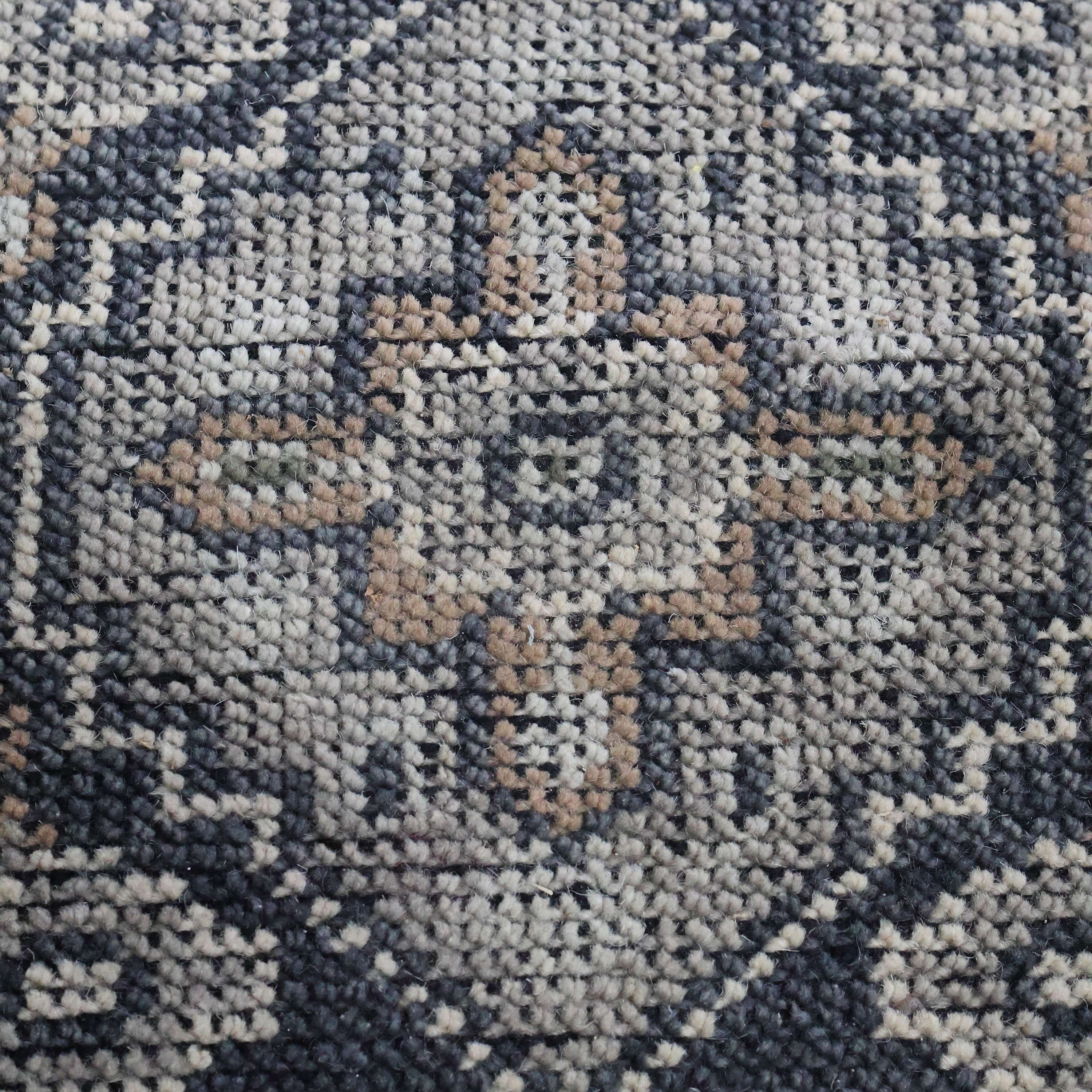 Mehr – Black Hand-Knotted Wool Carpet