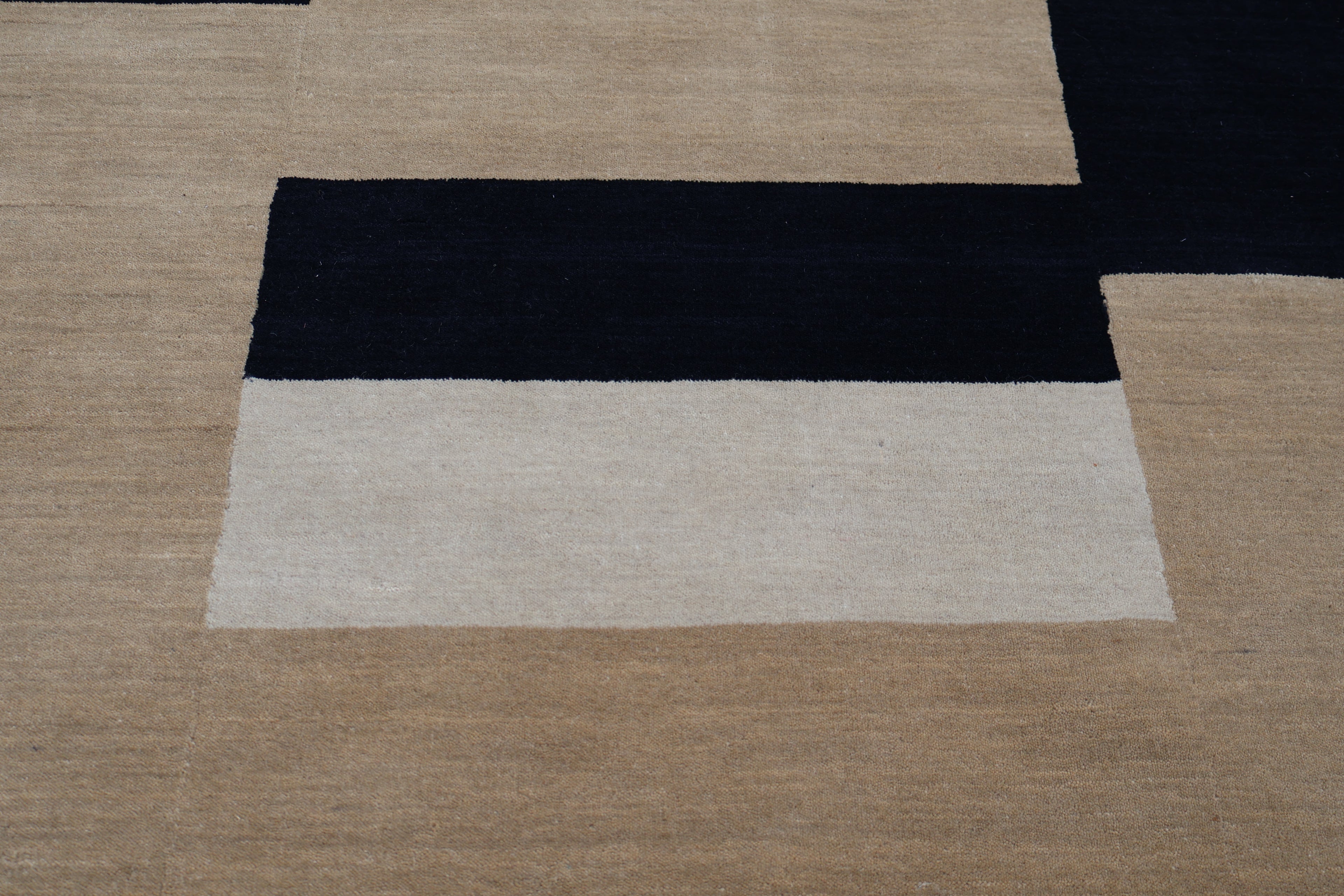 March – Black & Dark Green Handloom Wool Carpet