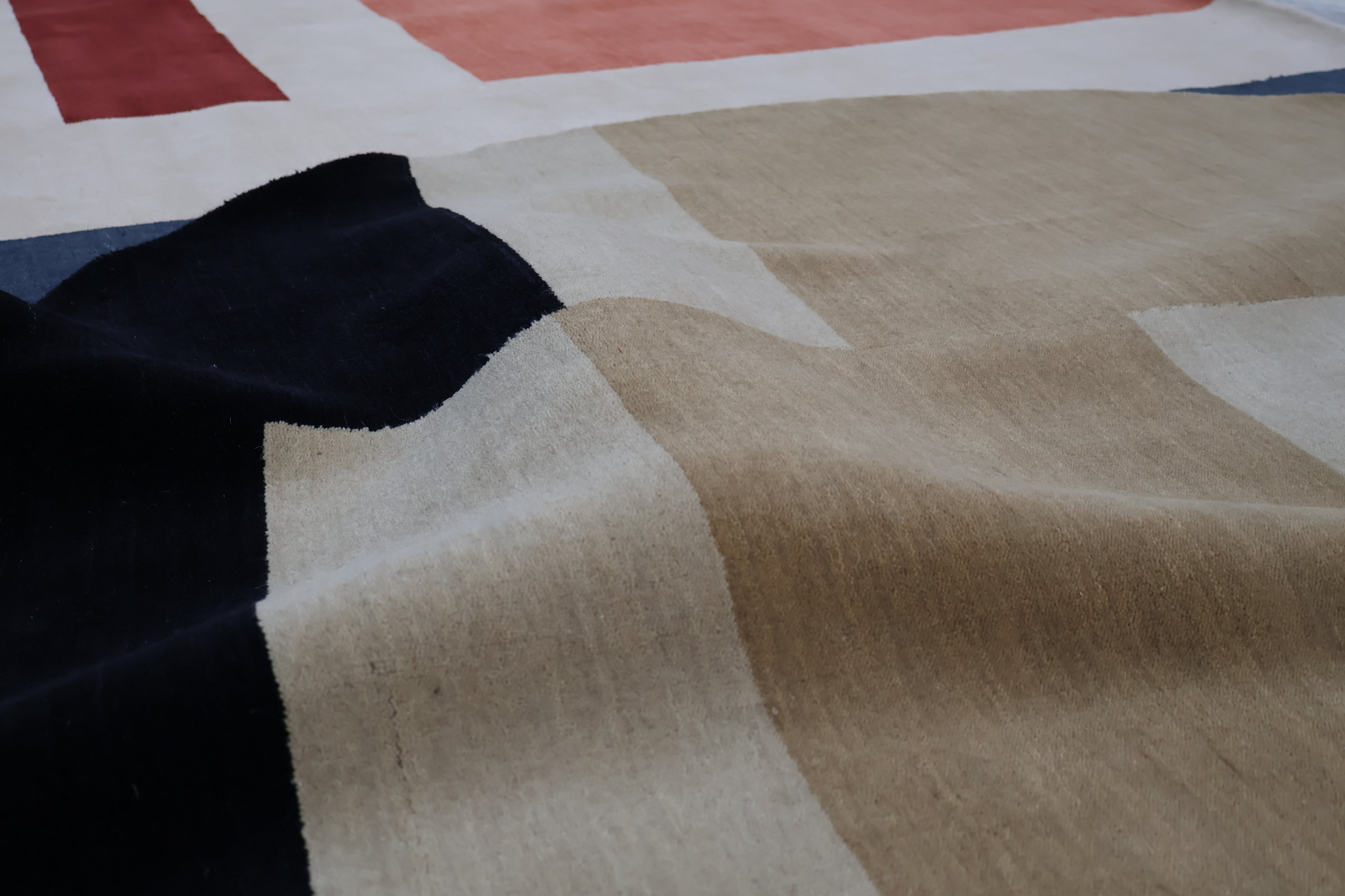 March – Black & Dark Green Handloom Wool Carpet