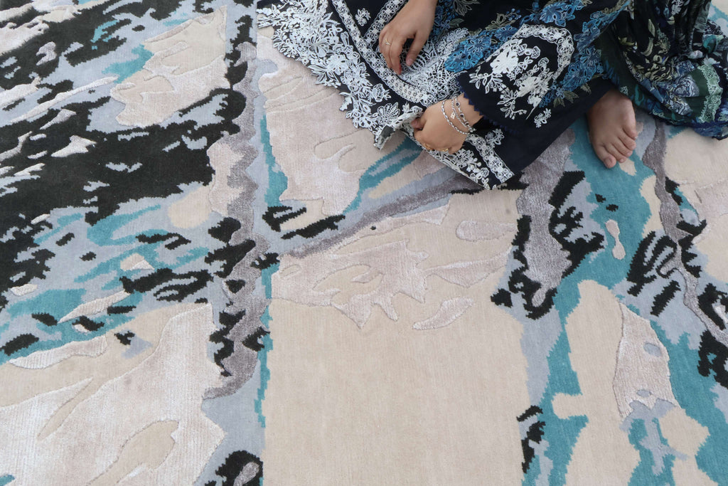 Morgan – Multi-colored Hand-Knotted Wool & Silk Carpet