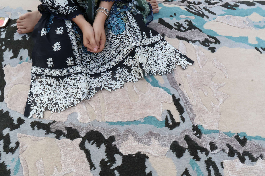 Morgan – Multi-colored Hand-Knotted Wool & Silk Carpet