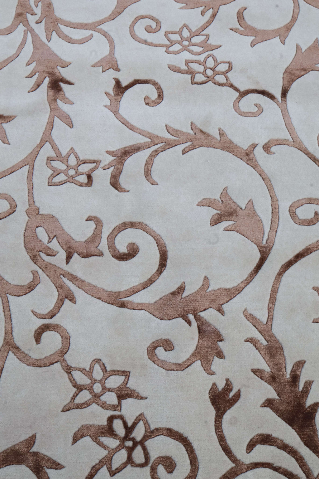 Brilliance – Beige & Dark Brown Hand-Knotted Wool & Silk Carpet