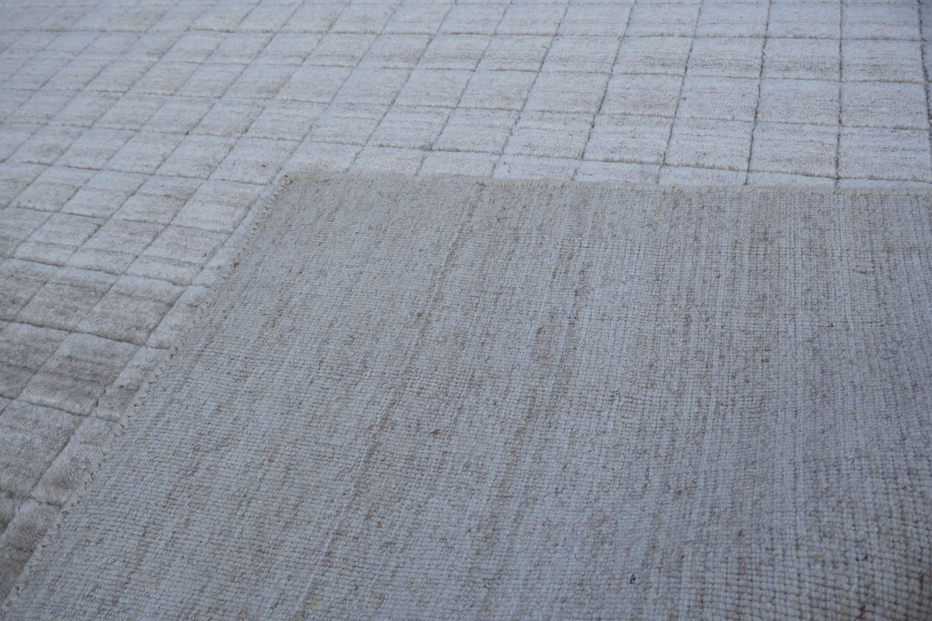 Medley – Beige Handloom Silk Carpet