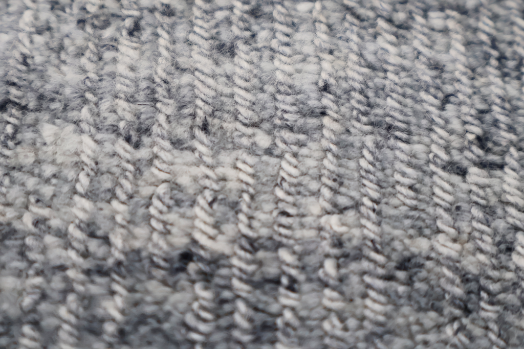 Brise – Grey Handloom Wool Carpet