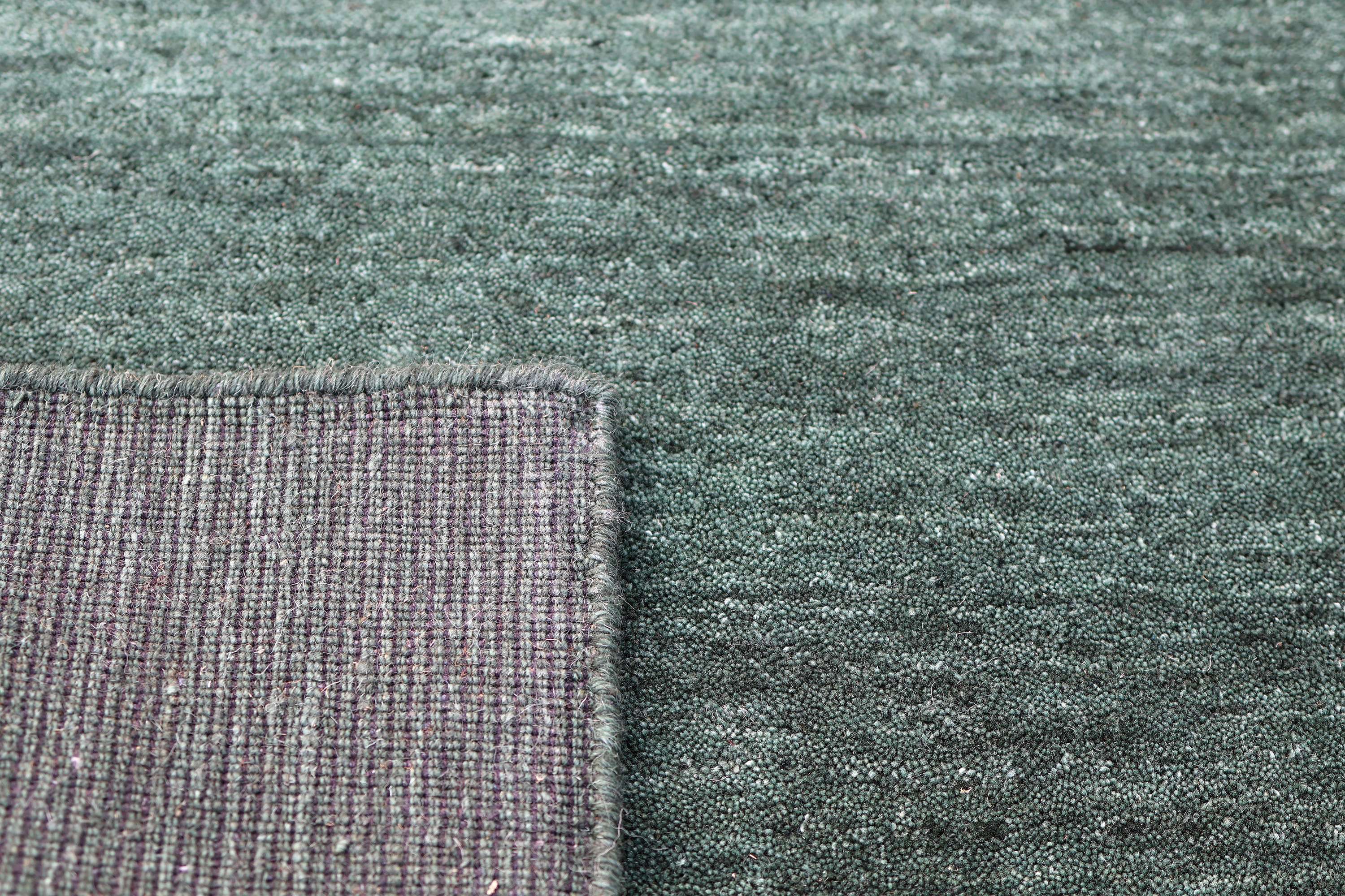 Solid Green – Handloom Wool Carpet