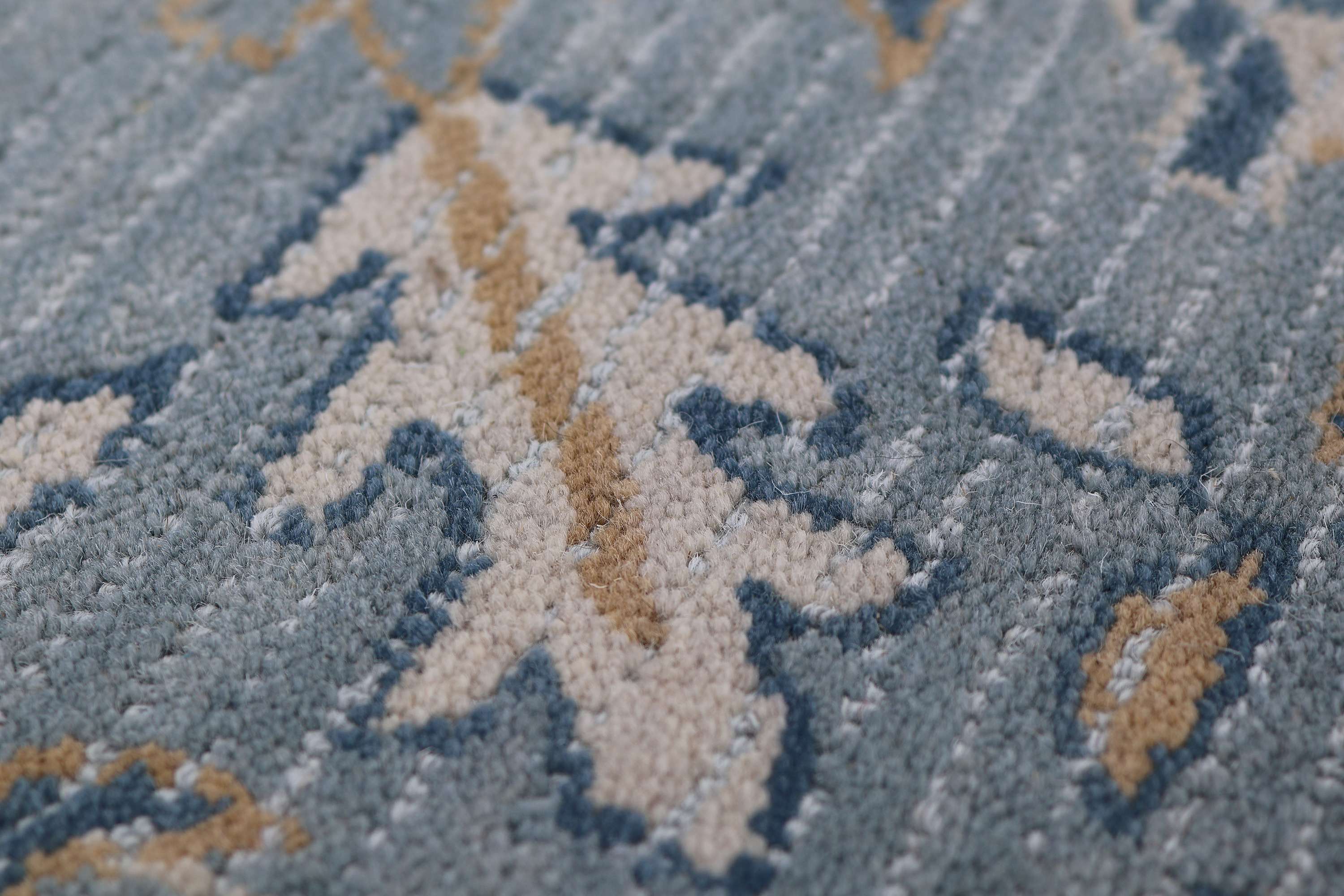 Zaki – Blue Hand-Tufted Wool Carpet